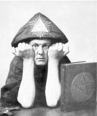 17Aleister_Crowley2_gross